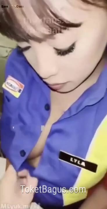 03:20 16 Bokep kasir indomaret dientot dalam wc 2017t154a0bf